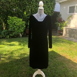 ✨VINTAGE BCBG Paris Black Velvet Dress